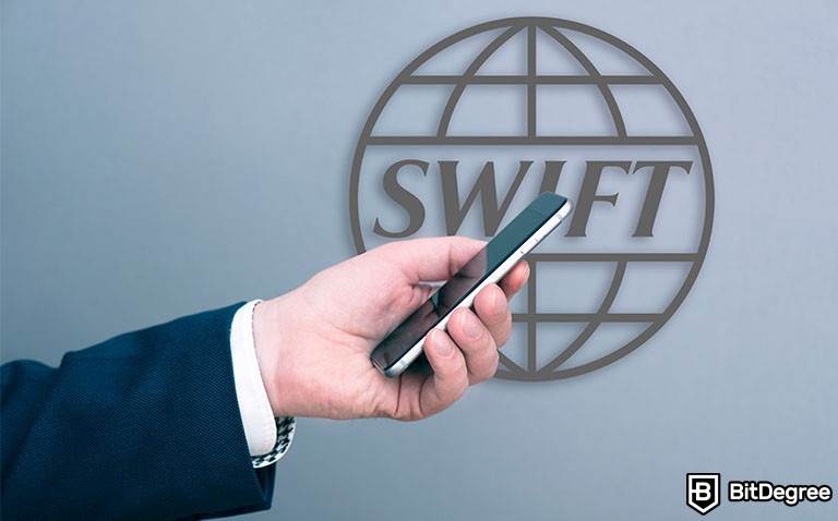 You are currently viewing SWIFT Collaborates with Chainlink For CCIP Integration